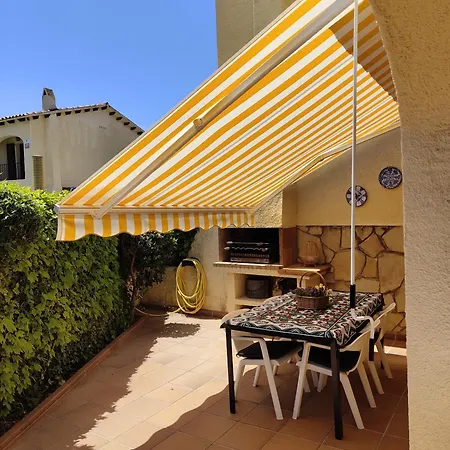 펜션 Lluna Bara Roda de Bará